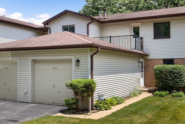 5305 Newport Dr, Lisle, IL 60532 - photo 2