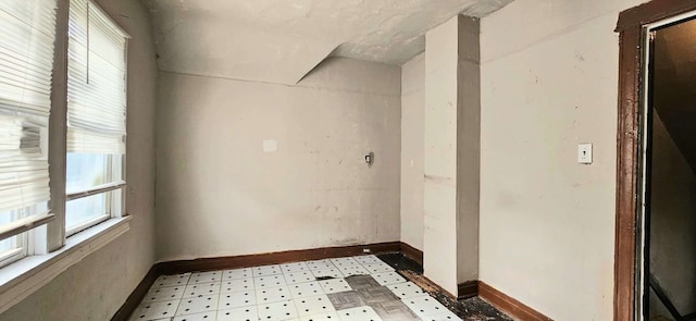 7934 S Saginaw Ave, Chicago, IL 60617 - empty room with light flooring and baseboards