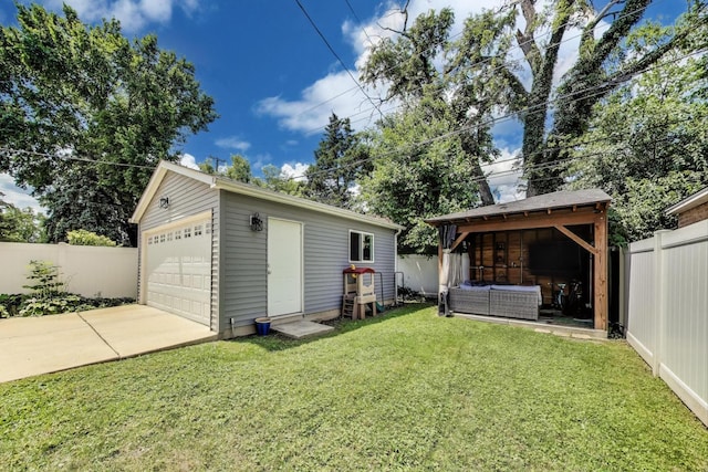 1832 N 73rd Ct, Elmwood Park, IL 60707 - fenced backyard featuring an outdoor structure
