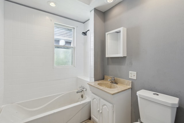 207 Smith Ave, Rockford, IL 61107 - full bath with vanity and shower / bathtub combination