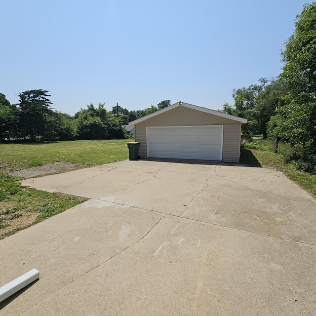 4428 Virginia Ave, Rockford, IL 61101 - view of detached garage