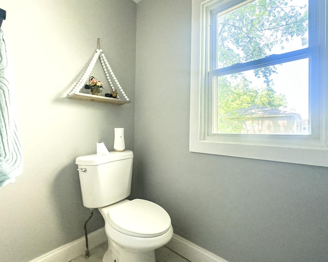 2431 Sandy Hollow Rd, Rockford, IL 61109 - bathroom with baseboards and toilet