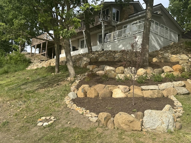127 S Front St, Hennepin, IL 61327 - view of yard featuring a wooden deck
