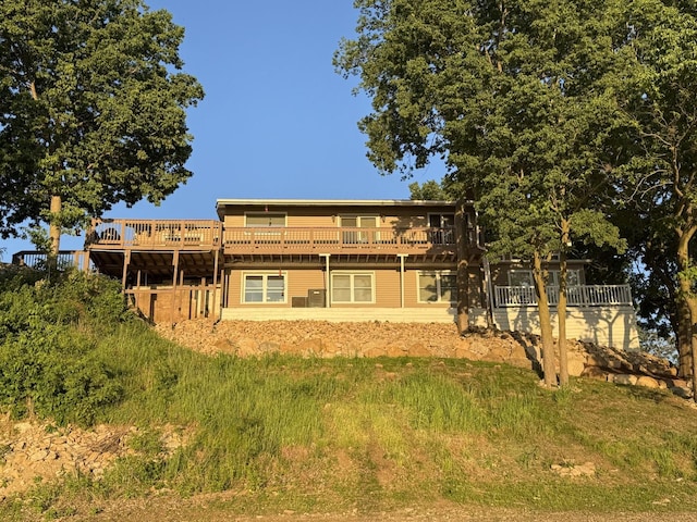 127 S Front St, Hennepin, IL 61327 - back of house with a wooden deck