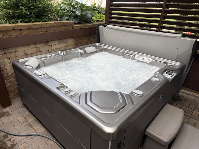 127 S Front St, Hennepin, IL 61327 - view of patio / terrace with a hot tub