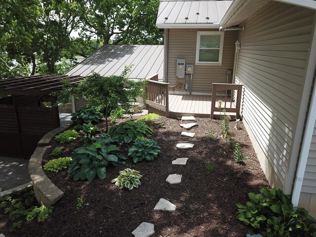 127 S Front St, Hennepin, IL 61327 - view of yard featuring a wooden deck