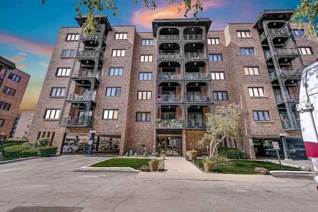 9332 Landings Ln Unit 603, Des Plaines, IL 60016 - photo 1