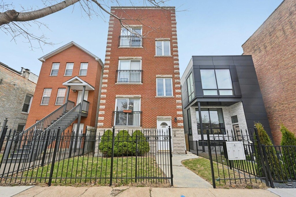 1505 N Talman Ave Unit 1, Chicago, IL 60622 - photo 1