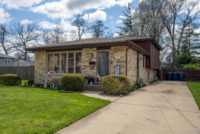 7007 W 110th St, Worth, IL 60482 - view of front of property featuring stone siding