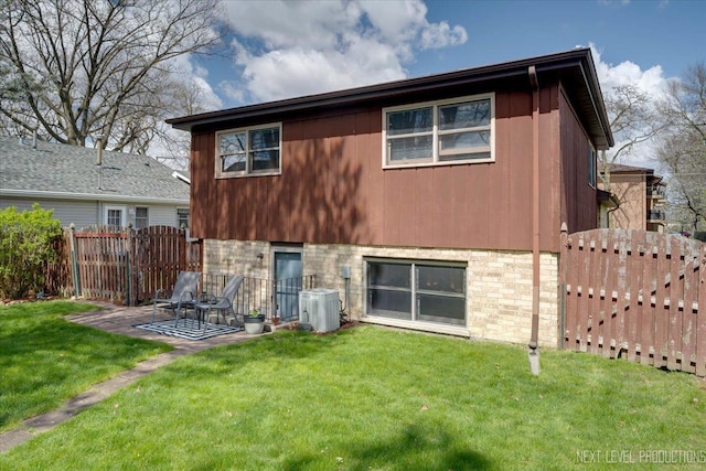 7007 W 110th St, Worth, IL 60482 - rear view of house