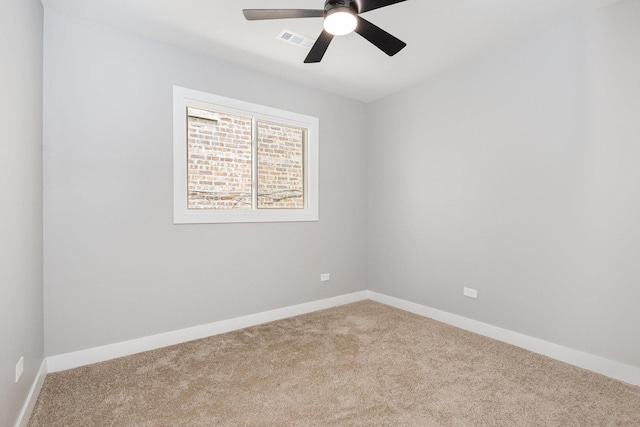 527 N Saint Louis Ave, Chicago, IL 60624 - unfurnished room with carpet floors and a ceiling fan