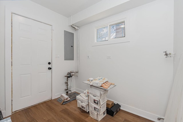 527 N Saint Louis Ave, Chicago, IL 60624 - foyer entrance featuring electric panel and wood finished floors