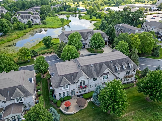 8 Willowcrest Dr, Oak Brook, IL 60523 - aerial perspective of suburban area featuring a nearby body of water