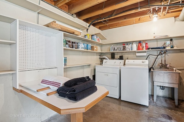513 James Ct, Algonquin, IL 60102 - laundry area featuring independent washer and dryer