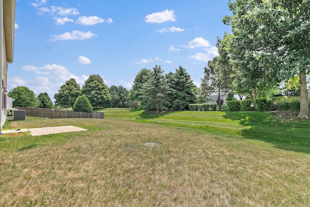 691 Glen Cove Ln, Pingree Grove, IL 60140 - view of yard