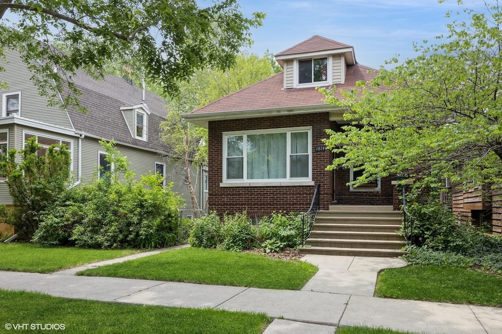 1019 Lyman Ave, Oak Park, IL 60304 - photo 1