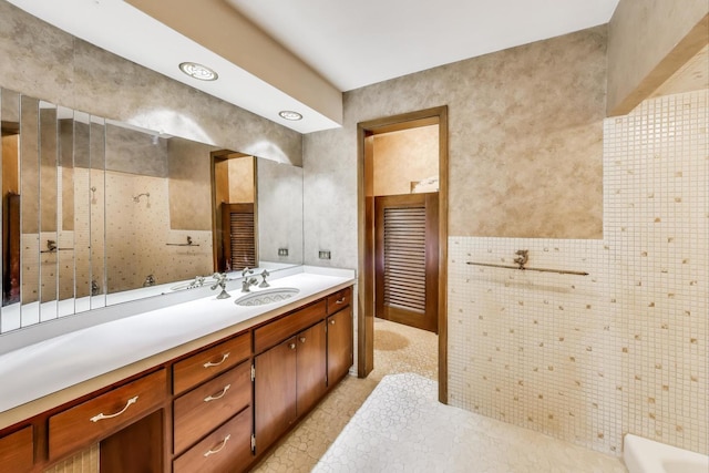 5215 S Meade Ave, Chicago, IL 60638 - full bathroom with vanity