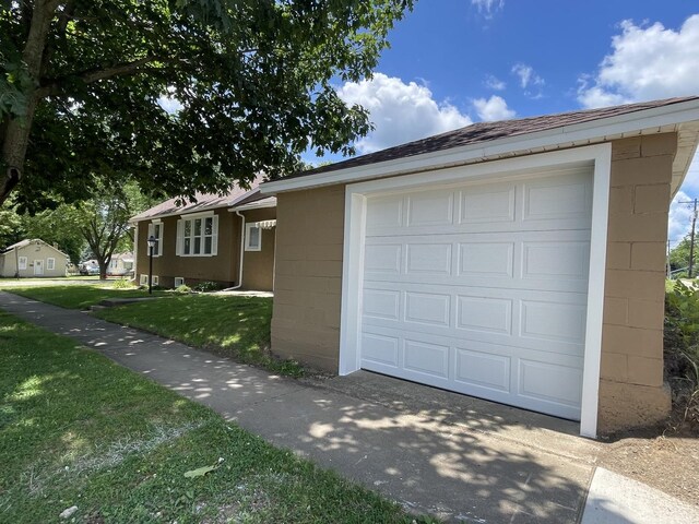200 W 2nd Pl, Spring Valley, IL 61362 - photo 4