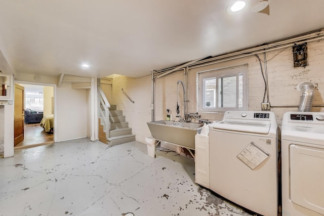 3740 N Whipple St, Chicago, IL 60618 - washroom with separate washer and dryer and recessed lighting