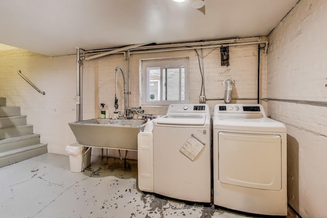 3740 N Whipple St, Chicago, IL 60618 - washroom with washing machine and dryer