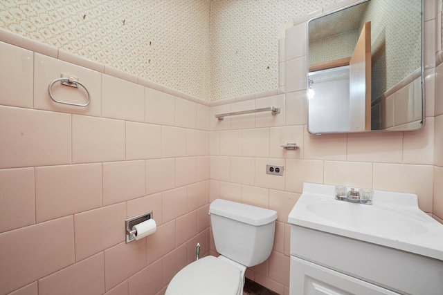 5504 Oakdale Dr, Oak Lawn, IL 60453 - half bath featuring tile walls, wallpapered walls, and vanity