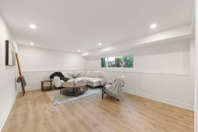 787 Bluejay Cir, Elk Grove Village, IL 60007 - living area featuring light wood-type flooring and recessed lighting