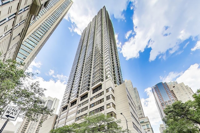 30 E Huron St Unit 2602, Chicago, IL 60611 - view of building exterior