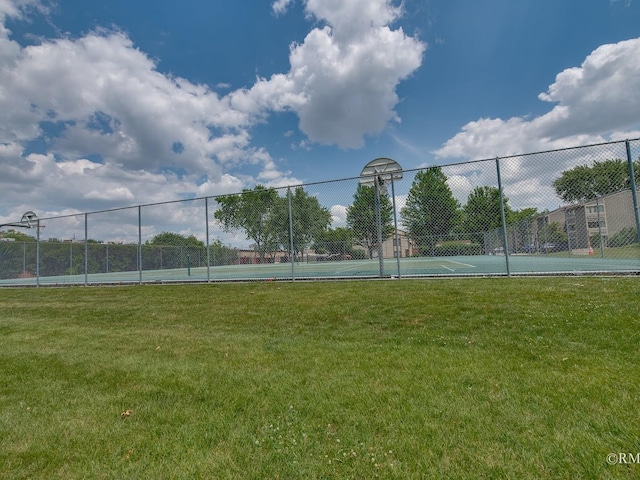 780 Chisholm Trl, Roselle, IL 60172 - view of tennis court featuring community basketball court