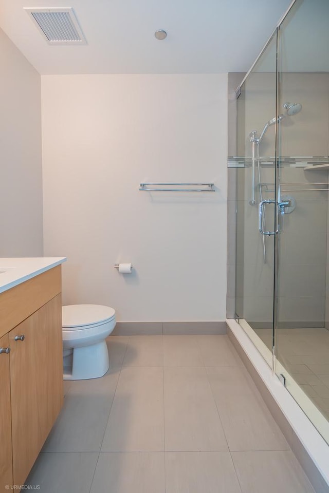 600 N Lake Shore Dr Unit 1905, Chicago, IL 60611 - full bath with vanity, a shower stall, and tile patterned flooring