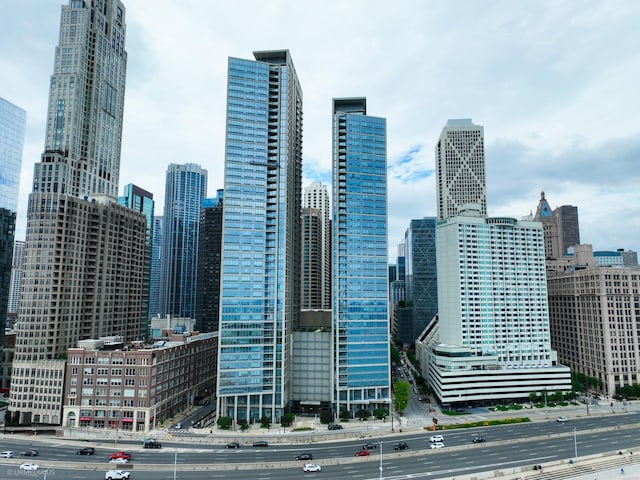 600 N Lake Shore Dr Unit 1905, Chicago, IL 60611 - view of city skyline