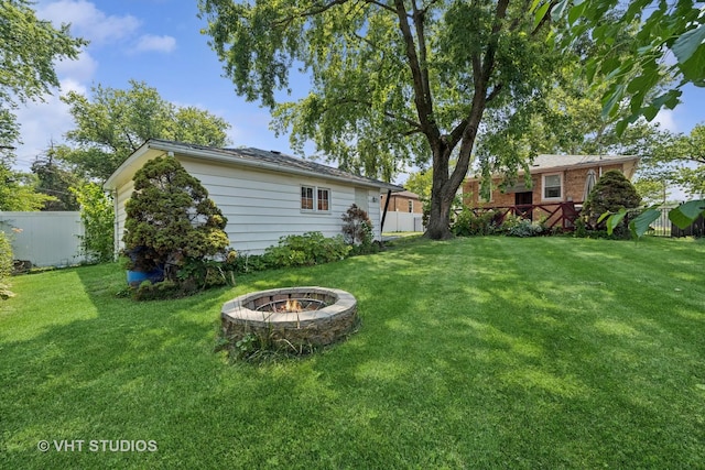 463 N Elm St, Hillside, IL 60162 - fenced backyard with a fire pit