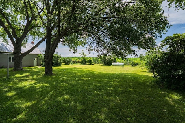15313 Furrow Rd, Pekin, IL 61554 - view of grassy yard
