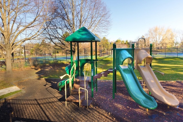 436 Shoreline Rd, Lake Barrington, IL 60010 - communal playground featuring a tennis court