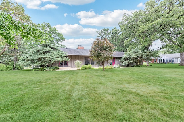 205 Sherwood Rd, Elgin, IL 60120 - view of green lawn