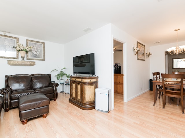 2 Sparrow Rd, Carpentersville, IL 60110 - photo 8