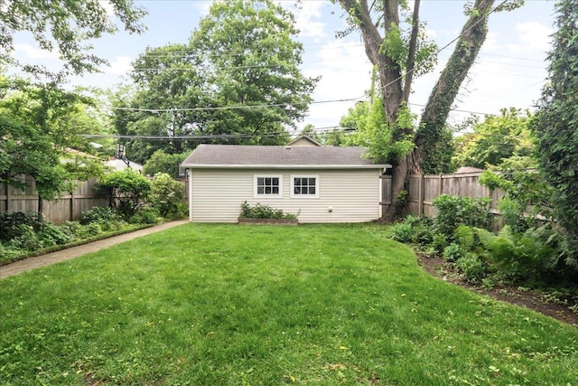 1726 Walnut Ave, Wilmette, IL 60091 - fenced backyard featuring an outdoor structure