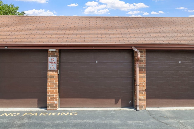 14505 Central Ct Unit Ph4, Oak Forest, IL 60452 - view of garage