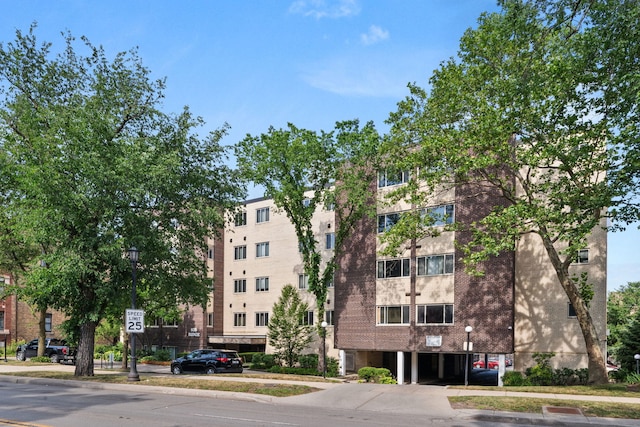 835 Ridge Ave Unit 408, Evanston, IL 60202 - photo 1