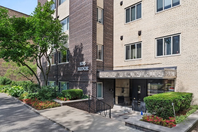 835 Ridge Ave Unit 408, Evanston, IL 60202 - photo 2