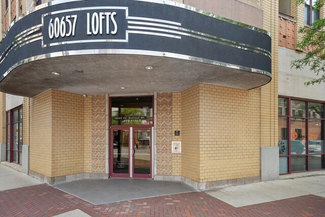 1645 W School St Unit 318, Chicago, IL 60657 - view of property