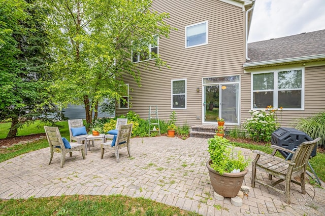 365 Oakmont Dr, Cary, IL 60013 - view of patio / terrace
