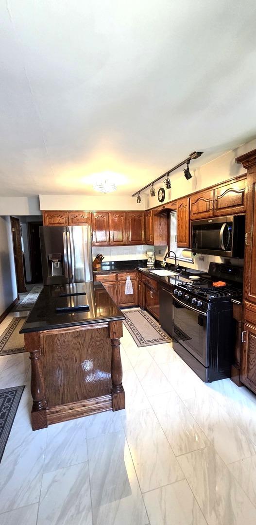 1422 Homestead Rd, La Grange Park, IL 60526 - photo 18