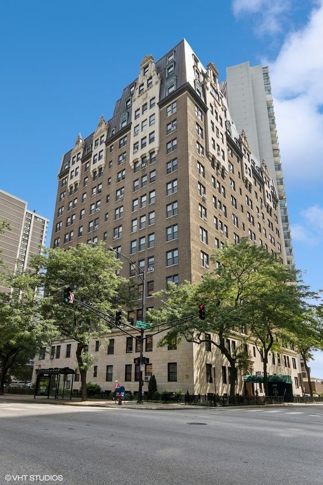 6101 N Sheridan Rd Unit 11C, Chicago, IL 60660 - view of property