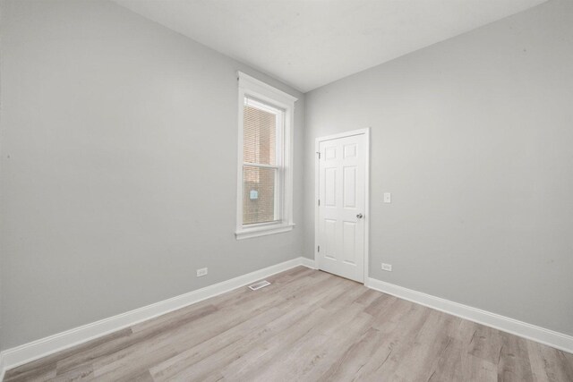 5401 W 22nd Pl, Cicero, IL 60804 - unfurnished room with light wood finished floors