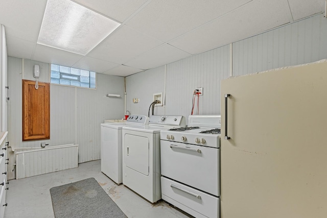 108 6th St, Downers Grove, IL 60515 - laundry room with washing machine and dryer