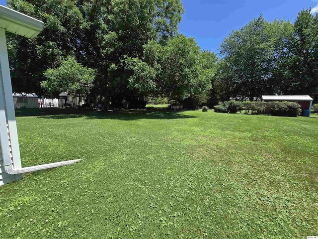 305 N Vermont, Camp Point, IL 62320 - photo 7