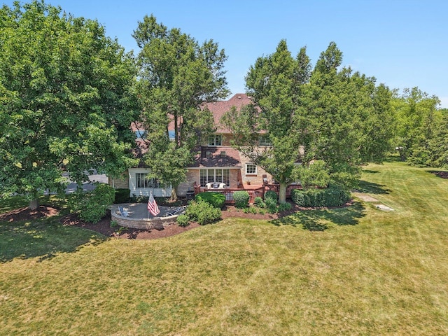13 Wind Ridge Rd, South Barrington, IL 60010 - view of grassy yard featuring a wooden deck