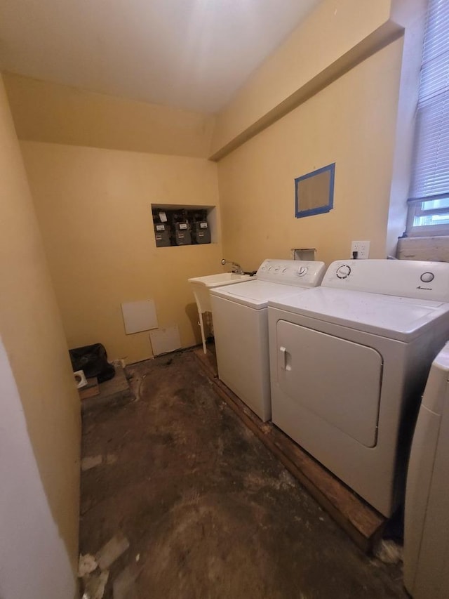 8344 S Mackinaw Ave, Chicago, IL 60617 - laundry room with washing machine and clothes dryer