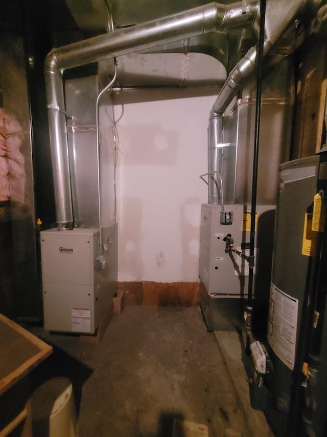 8344 S Mackinaw Ave, Chicago, IL 60617 - utilities featuring water heater