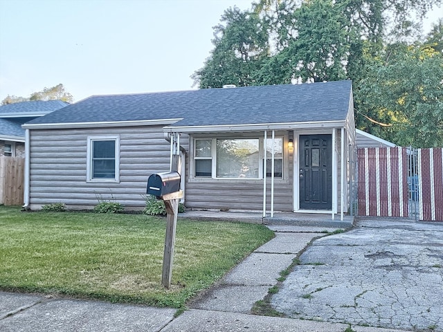 14610 Sawyer Ave, Midlothian, IL 60445 - view of front of house with roof with shingles